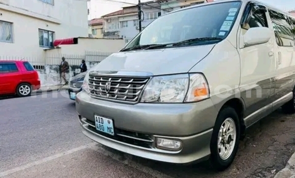 Nunua Ilio tumika Toyota Grand HiAce Nyingine Gari ndani ya Maputo nchini Maputo Nunua Ilio tumika Toyota Grand HiAce Nyingine Gari ndani ya Maputo nchini Maputo