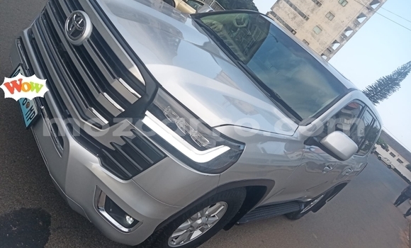 Tenga Tsaru Toyota Land Cruiser Prado Zvimwe Mota in Maputo in Maputo Tenga Tsaru Toyota Land Cruiser Prado Zvimwe Mota in Maputo in Maputo