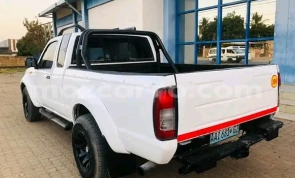 Nunua Ilio tumika Nissan Hardbody Nyeupe Gari ndani ya Maputo nchini Maputo Nunua Ilio tumika Nissan Hardbody Nyeupe Gari ndani ya Maputo nchini Maputo