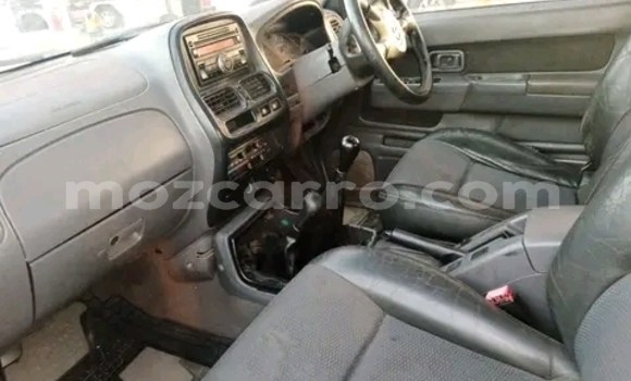 Comprar Usado Nissan Hardbody Branco Carro em Maputo em Maputo Comprar Usado Nissan Hardbody Branco Carro em Maputo em Maputo