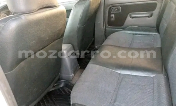 Comprar Usado Nissan Hardbody Branco Carro em Maputo em Maputo Comprar Usado Nissan Hardbody Branco Carro em Maputo em Maputo