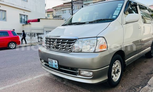 Nunua Ilio tumika Toyota Hiace Brown Gari ndani ya Maputo nchini Maputo Nunua Ilio tumika Toyota Hiace Brown Gari ndani ya Maputo nchini Maputo