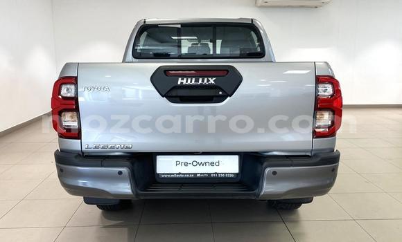 Nunua Ilio tumika Toyota Hilux Fedha Gari ndani ya Maputo nchini Maputo Nunua Ilio tumika Toyota Hilux Fedha Gari ndani ya Maputo nchini Maputo