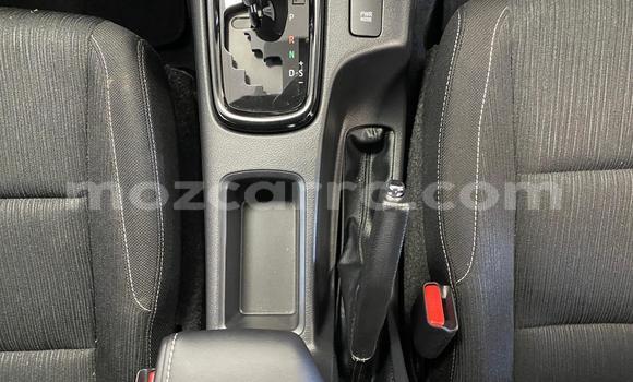 Nunua Ilio tumika Toyota Hilux Fedha Gari ndani ya Maputo nchini Maputo Nunua Ilio tumika Toyota Hilux Fedha Gari ndani ya Maputo nchini Maputo