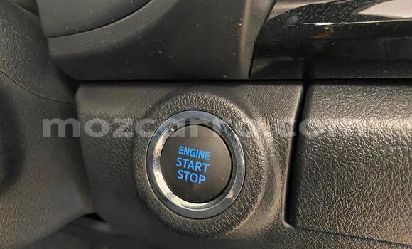 Nunua Ilio tumika Toyota Hilux Fedha Gari ndani ya Maputo nchini Maputo Nunua Ilio tumika Toyota Hilux Fedha Gari ndani ya Maputo nchini Maputo