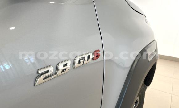 Nunua Ilio tumika Toyota Hilux Fedha Gari ndani ya Maputo nchini Maputo Nunua Ilio tumika Toyota Hilux Fedha Gari ndani ya Maputo nchini Maputo