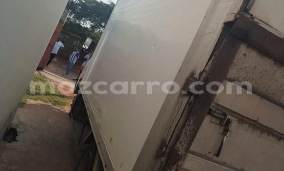 Buy Used Toyota Dyna White Car in Maputo in Maputo Buy Used Toyota Dyna White Car in Maputo in Maputo