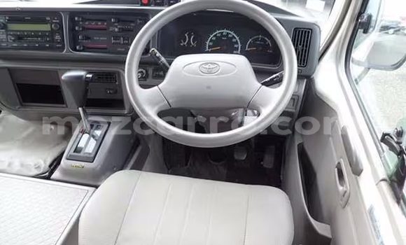 Tenga Tsaru Toyota Coaster Chena Mota in Maputo in Maputo Tenga Tsaru Toyota Coaster Chena Mota in Maputo in Maputo