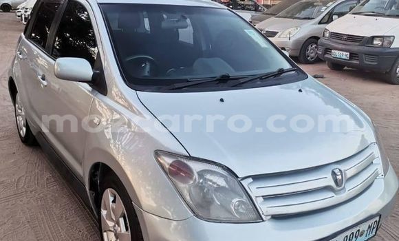 Nunua Ilio tumika Toyota IST Beige Gari ndani ya Maputo nchini Maputo