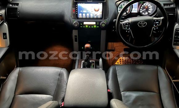 Nunua Ilio tumika Toyota Land Cruiser Nyeupe Gari ndani ya Maputo nchini Maputo Nunua Ilio tumika Toyota Land Cruiser Nyeupe Gari ndani ya Maputo nchini Maputo