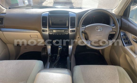 Buy Used Toyota Land Cruiser Prado White Car in Maputo in Maputo Buy Used Toyota Land Cruiser Prado White Car in Maputo in Maputo