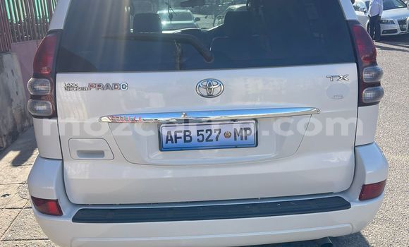 Buy Used Toyota Land Cruiser Prado White Car in Maputo in Maputo Buy Used Toyota Land Cruiser Prado White Car in Maputo in Maputo