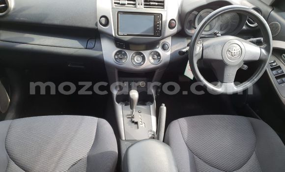 Comprar Usado Toyota RAV4 Branco Carro em Maputo em Maputo Comprar Usado Toyota RAV4 Branco Carro em Maputo em Maputo