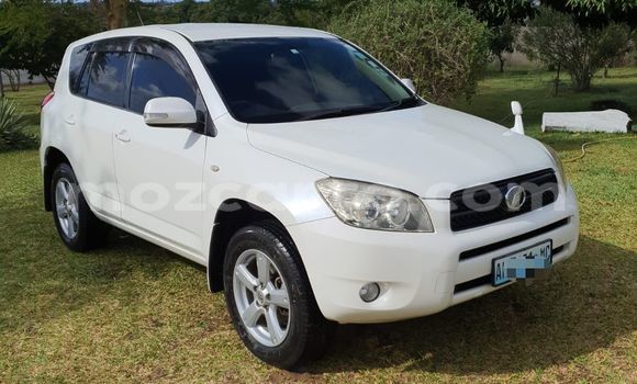 Comprar Usado Toyota RAV4 Branco Carro em Maputo em Maputo Comprar Usado Toyota RAV4 Branco Carro em Maputo em Maputo