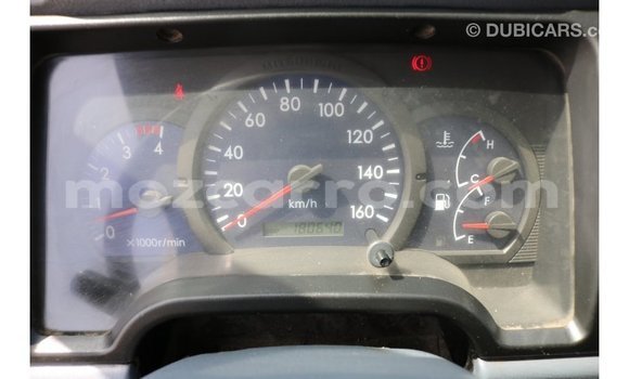 Comprar Importar Mitsubishi Canter Branco Caminhão em Import - Dubai em Cabo Delgado