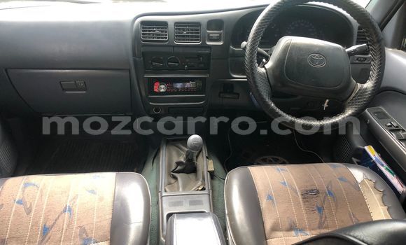 Nunua Ilio tumika Toyota Hilux Kijani Gari ndani ya Maputo nchini Maputo Nunua Ilio tumika Toyota Hilux Kijani Gari ndani ya Maputo nchini Maputo