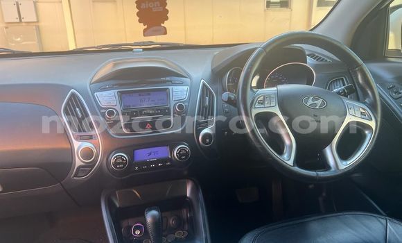 Nunua Ilio tumika Hyundai ix35 Nyeupe Gari ndani ya Maputo nchini Maputo Nunua Ilio tumika Hyundai ix35 Nyeupe Gari ndani ya Maputo nchini Maputo