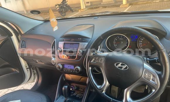Nunua Ilio tumika Hyundai ix35 Nyeupe Gari ndani ya Maputo nchini Maputo Nunua Ilio tumika Hyundai ix35 Nyeupe Gari ndani ya Maputo nchini Maputo