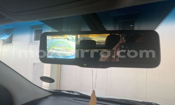 Nunua Ilio tumika Hyundai ix35 Nyeupe Gari ndani ya Maputo nchini Maputo Nunua Ilio tumika Hyundai ix35 Nyeupe Gari ndani ya Maputo nchini Maputo