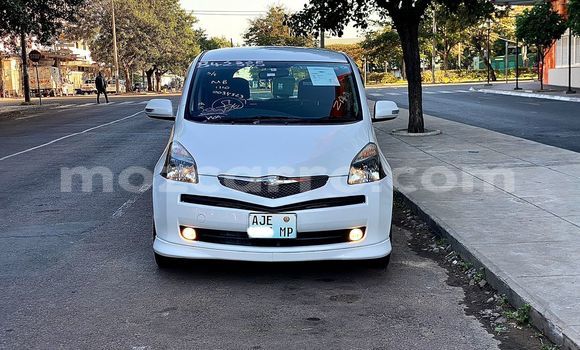 Comprar Usado Toyota Ractis Branco Carro em Maputo em Maputo Comprar Usado Toyota Ractis Branco Carro em Maputo em Maputo