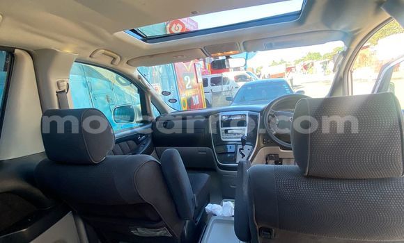 Comprar Usado Toyota Alphard Branco Carro em Maputo em Maputo Comprar Usado Toyota Alphard Branco Carro em Maputo em Maputo