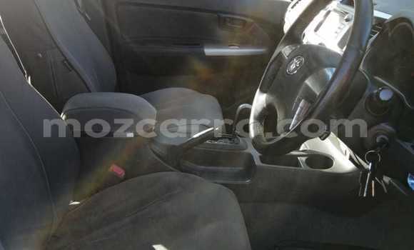 Comprar Usado Toyota Hilux Prata Carro em Maputo em Maputo Comprar Usado Toyota Hilux Prata Carro em Maputo em Maputo