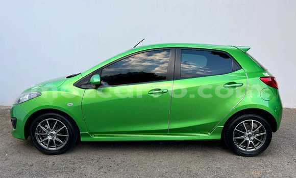 Buy Used Mazda Demio Green Car in Maputo in Maputo Buy Used Mazda Demio Green Car in Maputo in Maputo