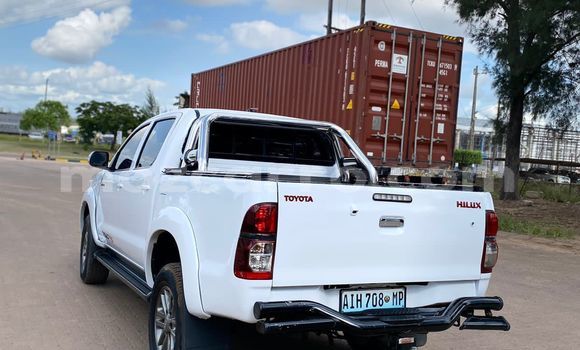Buy Used Toyota Hilux White Car in Maputo in Maputo Buy Used Toyota Hilux White Car in Maputo in Maputo