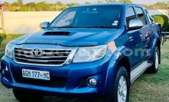 Nunua Ilio tumika Toyota Hilux Bluu Gari ndani ya Maputo nchini Maputo Nunua Ilio tumika Toyota Hilux Bluu Gari ndani ya Maputo nchini Maputo
