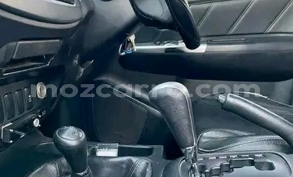 Nunua Ilio tumika Toyota Hilux Bluu Gari ndani ya Maputo nchini Maputo Nunua Ilio tumika Toyota Hilux Bluu Gari ndani ya Maputo nchini Maputo