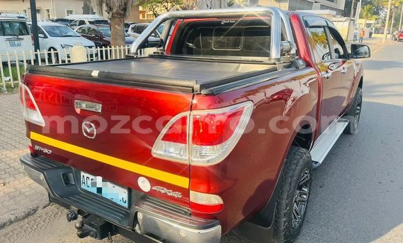 Nunua Ilio tumika Mazda BT-50 Nyekundu Gari ndani ya Maputo nchini Maputo Nunua Ilio tumika Mazda BT-50 Nyekundu Gari ndani ya Maputo nchini Maputo