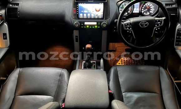 Buy Used Toyota Land Cruiser Prado White Car in Maputo in Maputo Buy Used Toyota Land Cruiser Prado White Car in Maputo in Maputo
