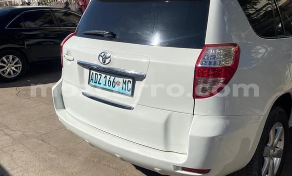 Comprar Usado Toyota Vanguard Branco Carro em Maputo em Maputo Comprar Usado Toyota Vanguard Branco Carro em Maputo em Maputo