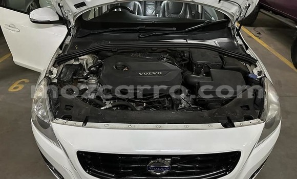 Comprar Usado Volvo S60 Branco Carro em Maputo em Maputo Comprar Usado Volvo S60 Branco Carro em Maputo em Maputo