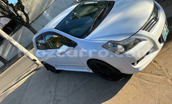 Nunua Ilio tumika Toyota Blade Nyeupe Gari ndani ya Maputo nchini Maputo Nunua Ilio tumika Toyota Blade Nyeupe Gari ndani ya Maputo nchini Maputo