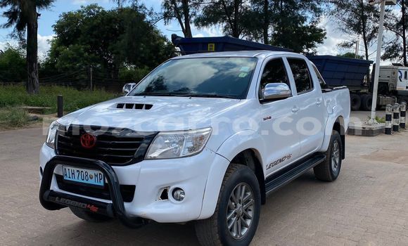 Tenga Tsaru Toyota Hilux Chena Mota in Maputo in Maputo Tenga Tsaru Toyota Hilux Chena Mota in Maputo in Maputo