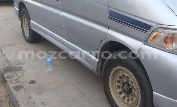 Nunua Ilio tumika Toyota Regius Fedha Gari ndani ya Maputo nchini Maputo Nunua Ilio tumika Toyota Regius Fedha Gari ndani ya Maputo nchini Maputo