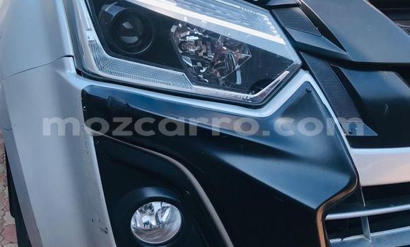 Buy Used Isuzu D-MAX Silver Car in Maputo in Maputo Buy Used Isuzu D-MAX Silver Car in Maputo in Maputo