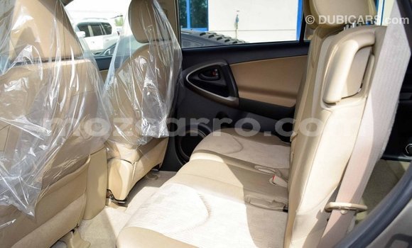Comprar Importar Toyota Ade De outros Caminhão em Import - Dubai em Cabo Delgado Comprar Importar Toyota Ade De outros Caminhão em Import - Dubai em Cabo Delgado