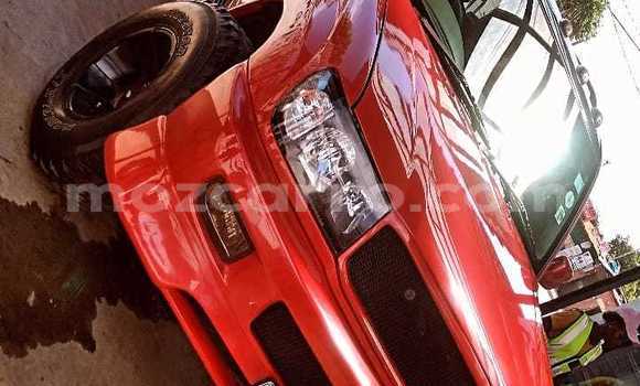 Nunua Ilio tumika Toyota Land Cruiser Prado Nyekundu Gari ndani ya Maputo nchini Maputo Nunua Ilio tumika Toyota Land Cruiser Prado Nyekundu Gari ndani ya Maputo nchini Maputo