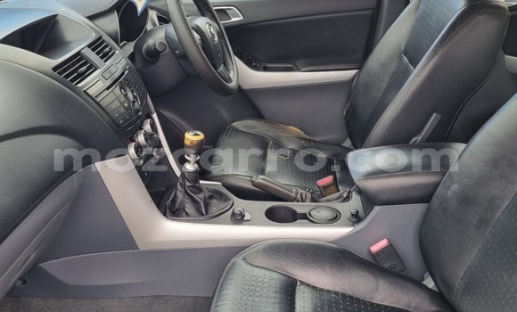 Comprar Usado Mazda BT-50 Prata Carro em Maputo em Maputo Comprar Usado Mazda BT-50 Prata Carro em Maputo em Maputo