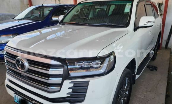 Nunua Ilio tumika Toyota Land Cruiser Prado Nyeupe Gari ndani ya Maputo nchini Maputo Nunua Ilio tumika Toyota Land Cruiser Prado Nyeupe Gari ndani ya Maputo nchini Maputo