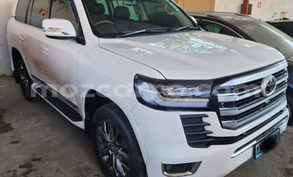 Nunua Ilio tumika Toyota Land Cruiser Prado Nyeupe Gari ndani ya Maputo nchini Maputo Nunua Ilio tumika Toyota Land Cruiser Prado Nyeupe Gari ndani ya Maputo nchini Maputo