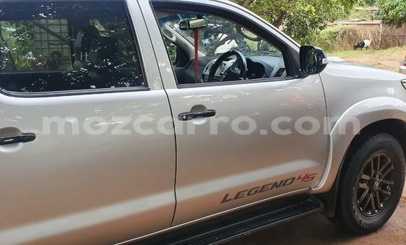 Comprar Usado Toyota Hilux Prata Carro em Maputo em Maputo Comprar Usado Toyota Hilux Prata Carro em Maputo em Maputo