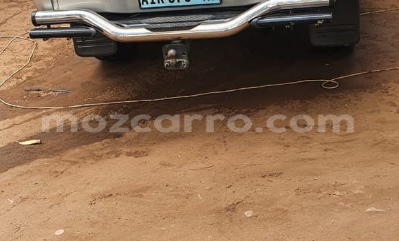 Comprar Usado Toyota Hilux Prata Carro em Maputo em Maputo Comprar Usado Toyota Hilux Prata Carro em Maputo em Maputo