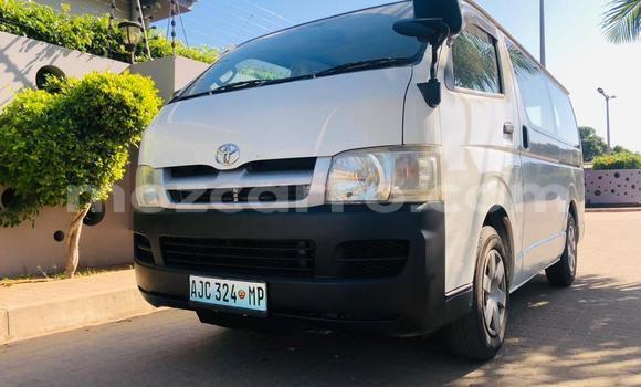 Tenga Tsaru Toyota Hiace Chena Mota in Maputo in Maputo Tenga Tsaru Toyota Hiace Chena Mota in Maputo in Maputo