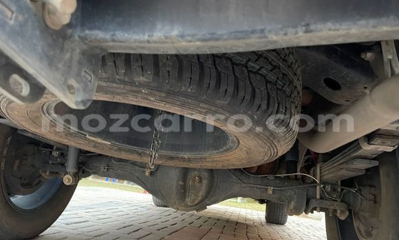 Nunua Ilio tumika Toyota Land Cruiser Nyekundu Gari ndani ya Maputo nchini Maputo Nunua Ilio tumika Toyota Land Cruiser Nyekundu Gari ndani ya Maputo nchini Maputo