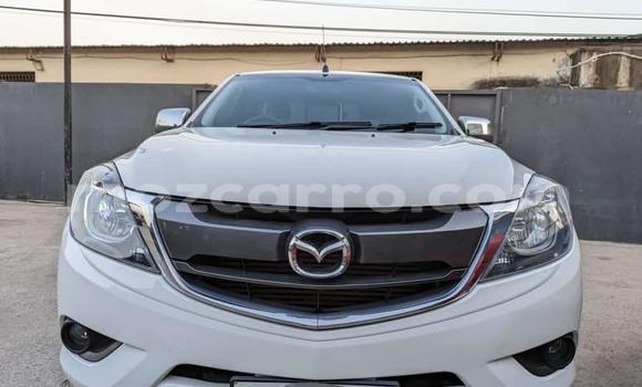 Comprar Usado Mazda BT-50 Branco Carro em Maputo em Maputo Comprar Usado Mazda BT-50 Branco Carro em Maputo em Maputo