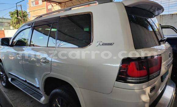 Tenga Tsaru Toyota Land Cruiser Chena Mota in Maputo in Maputo Tenga Tsaru Toyota Land Cruiser Chena Mota in Maputo in Maputo