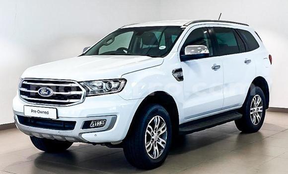 Buy Used Ford Everest White Car in Maputo in Maputo Buy Used Ford Everest White Car in Maputo in Maputo